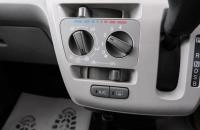 Daihatsu Mira e:S 17 из 22