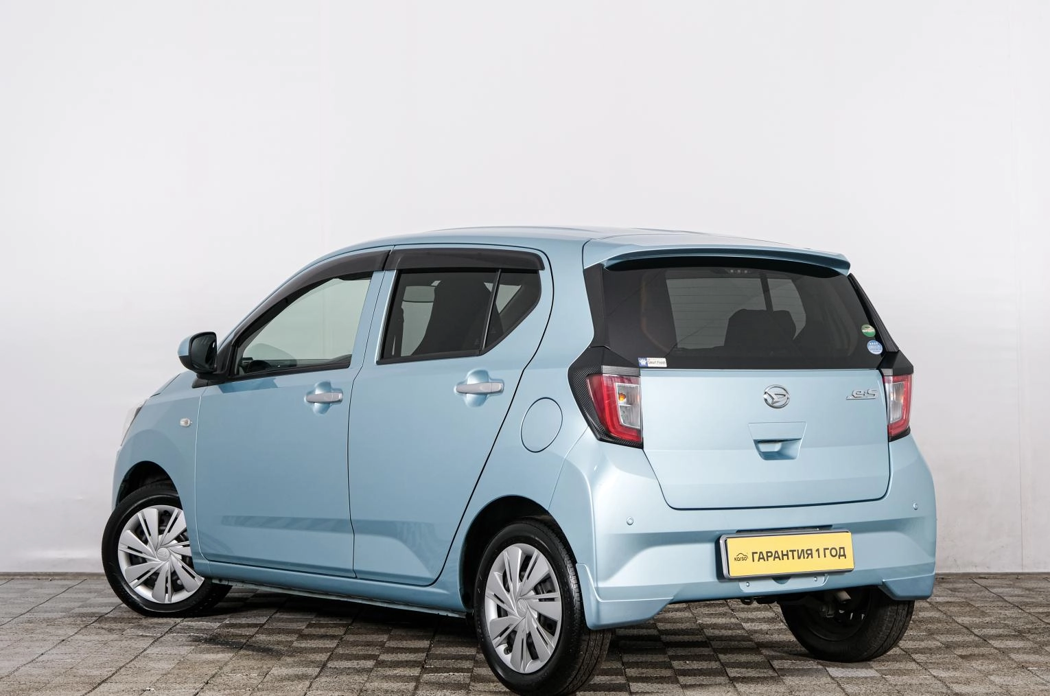 Daihatsu Mira e:S 4 из 22