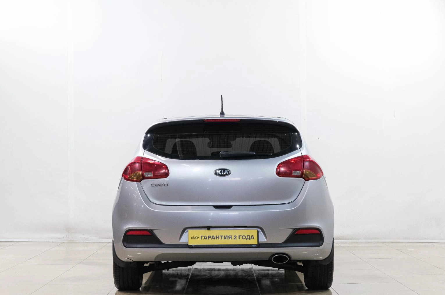 KIA cee'd 5 из 23
