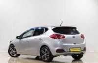 KIA cee'd 4 из 23