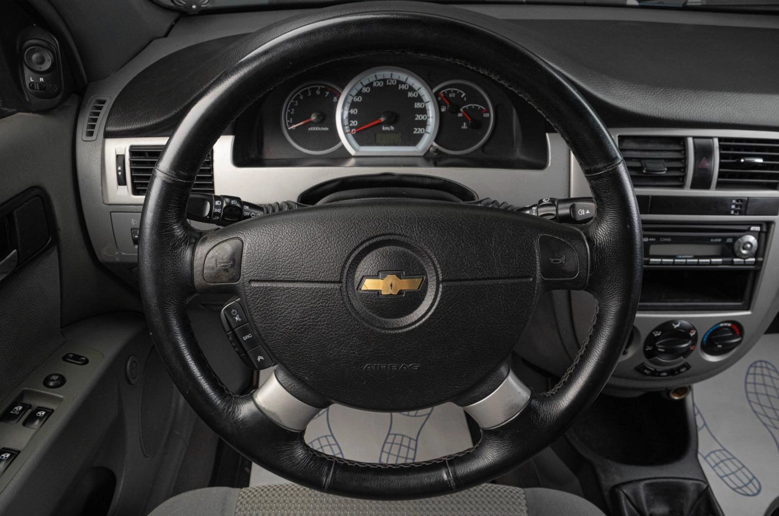 Chevrolet Lacetti 10 из 17