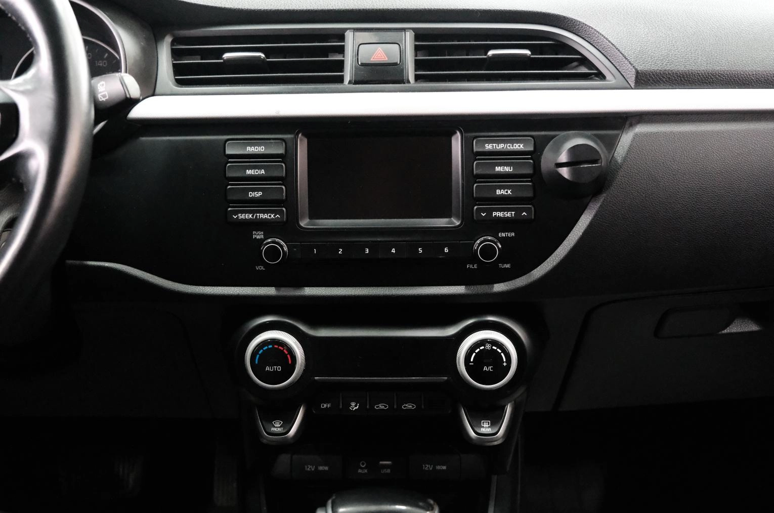 KIA Rio X-Line 17 из 25
