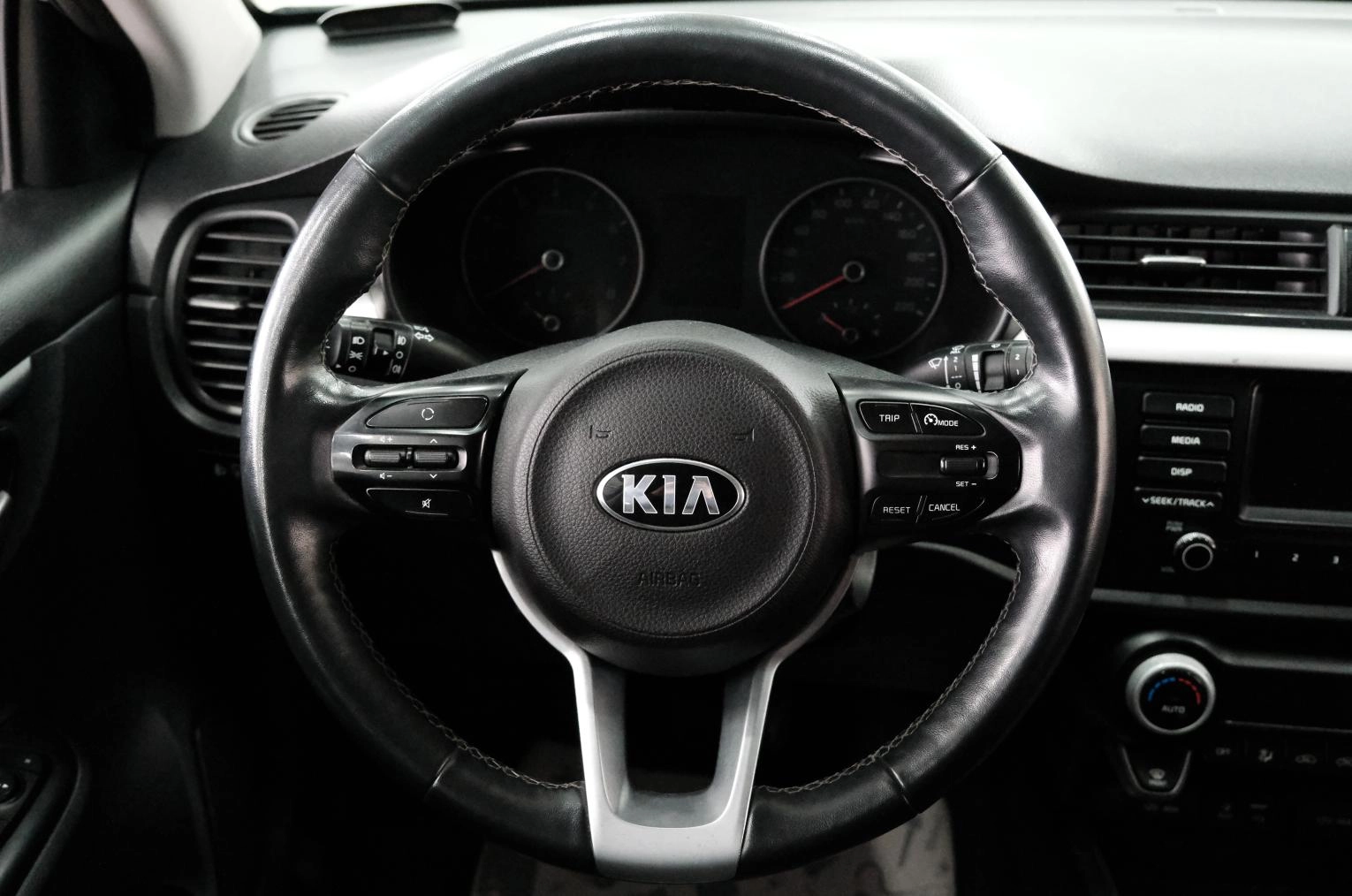 KIA Rio X-Line 12 из 25