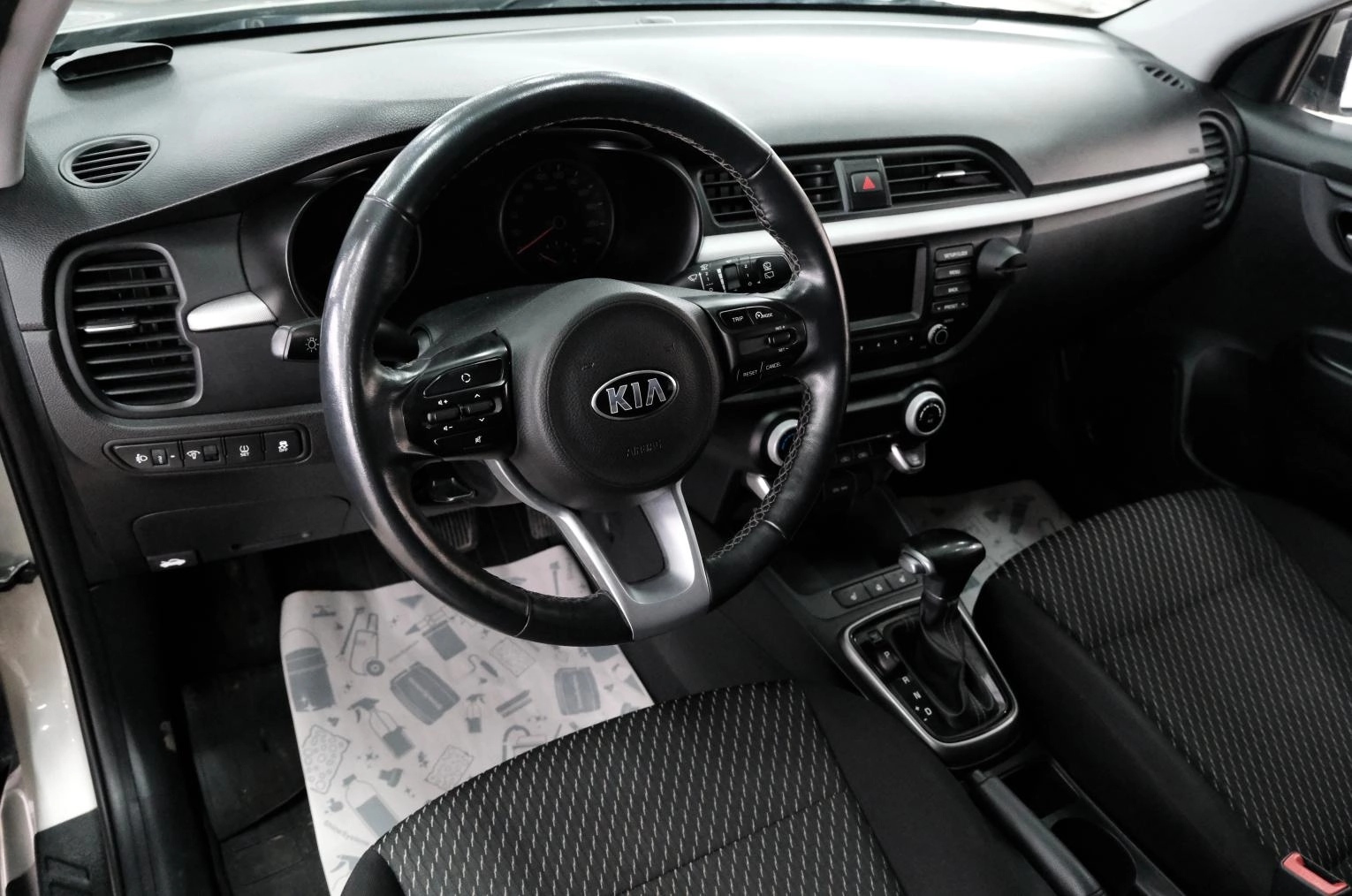 KIA Rio X-Line 10 из 25