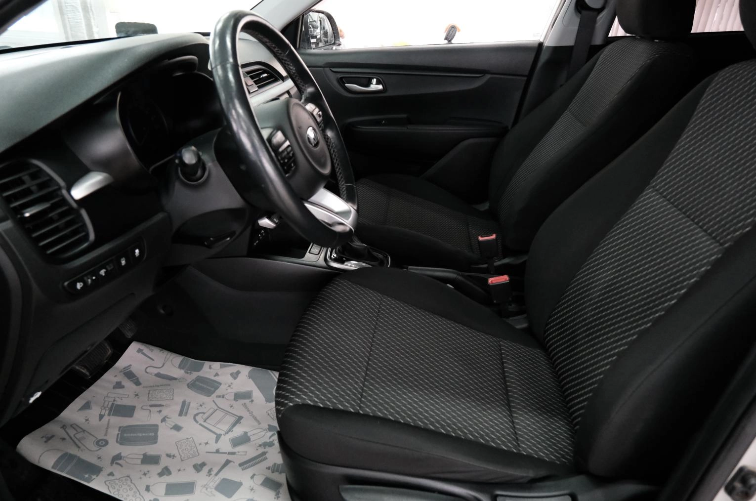 KIA Rio X-Line 7 из 25