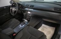 Volkswagen Passat 14 из 16