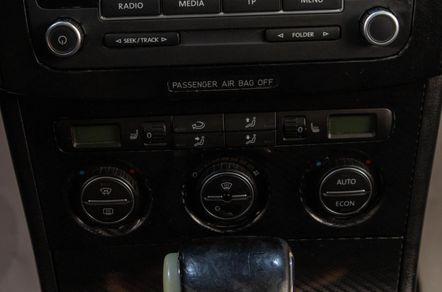 Volkswagen Passat 12 из 16