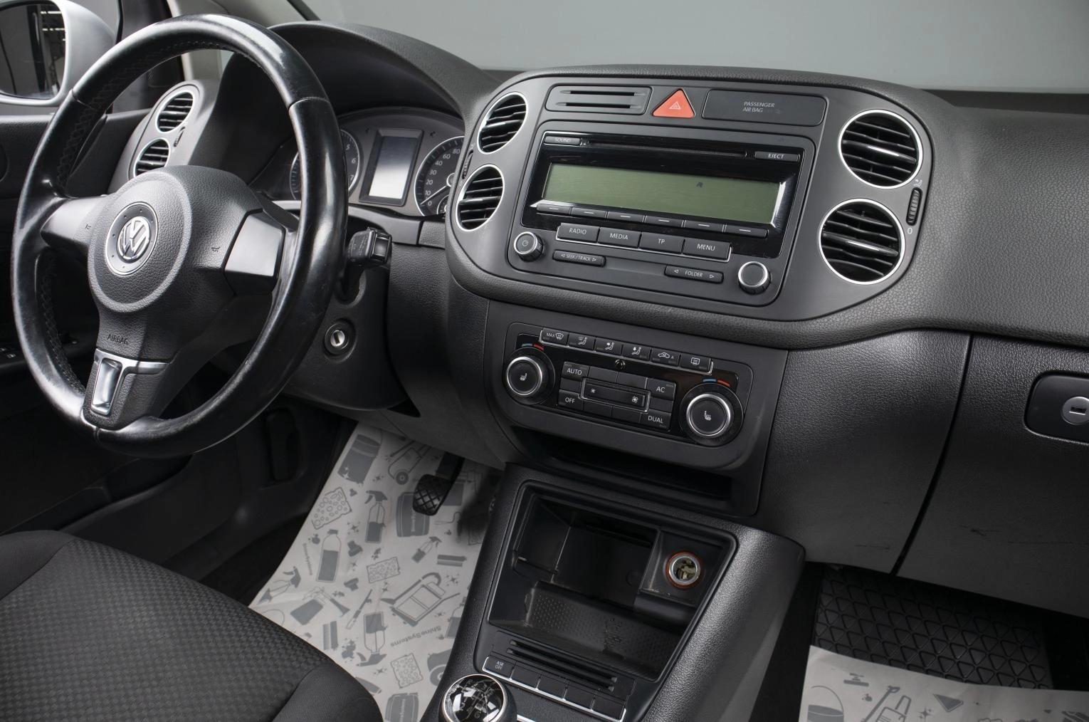 Volkswagen Golf Plus 9 из 17