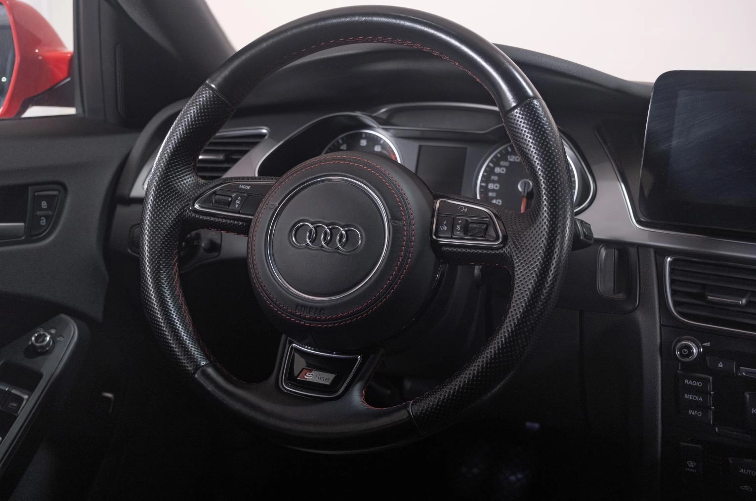 Audi A4 11 из 22