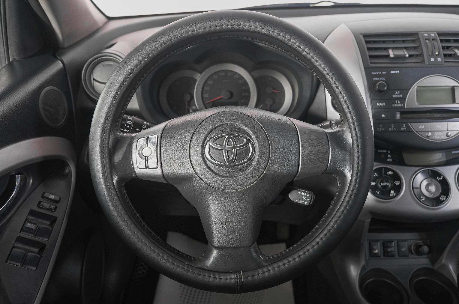 Toyota RAV4 15 из 25