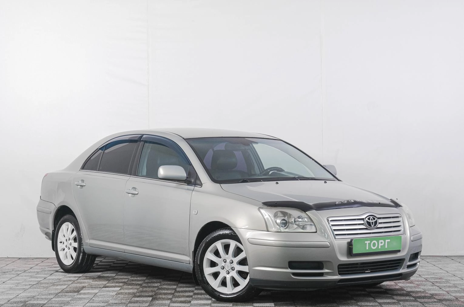 Toyota Avensis 1 из 25