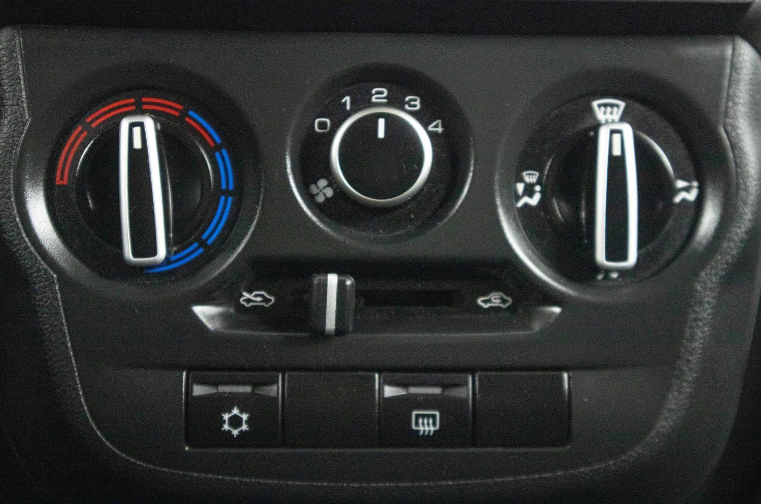 ВАЗ (LADA) Granta 16 из 21