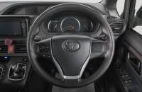 Toyota Noah 16 из 21