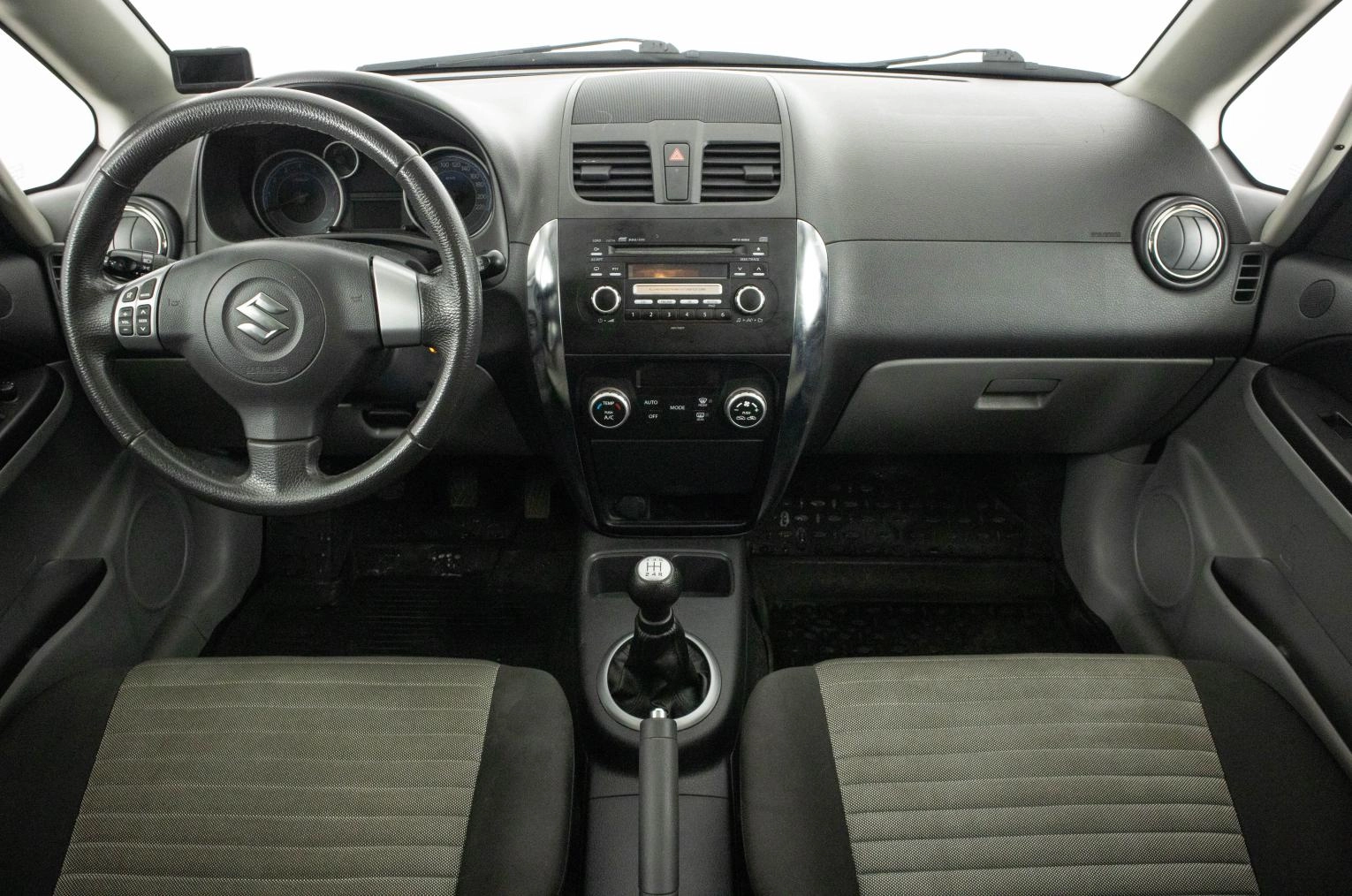 Suzuki SX4 13 из 22