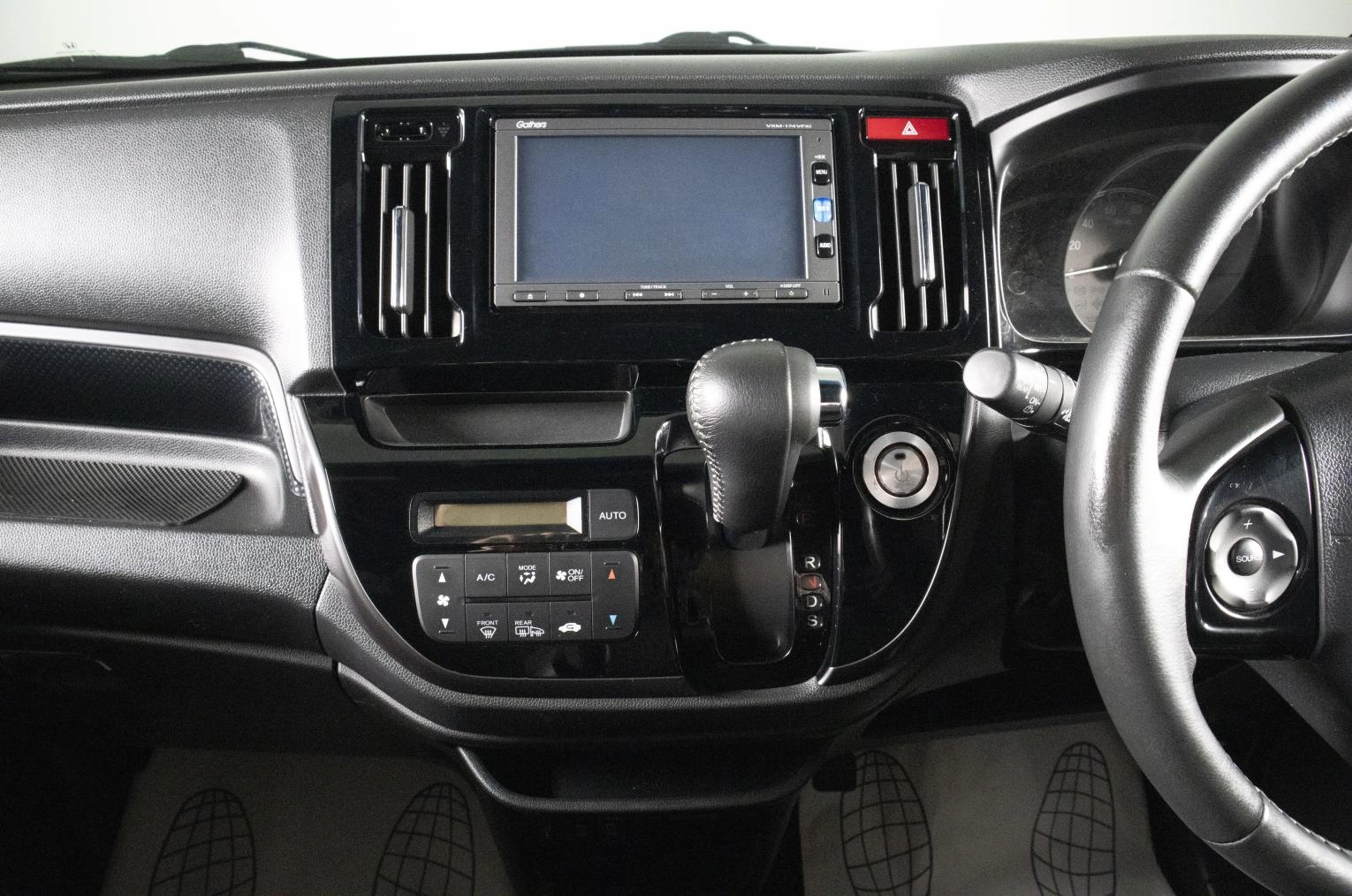 Honda N-WGN 15 из 19