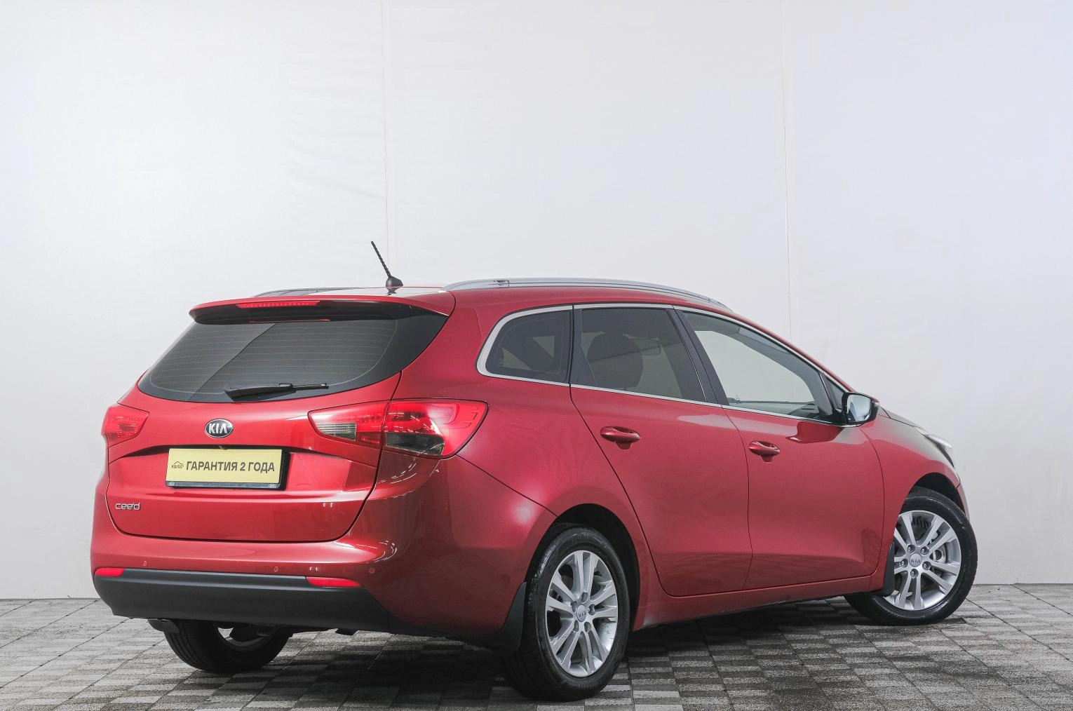 KIA cee'd 6 из 23