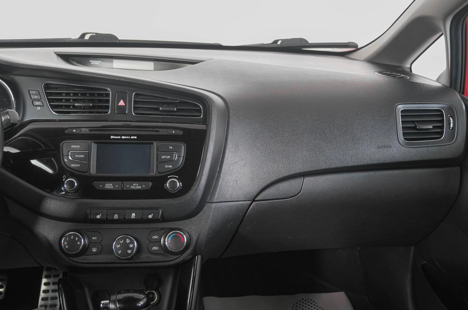 KIA cee'd 14 из 23