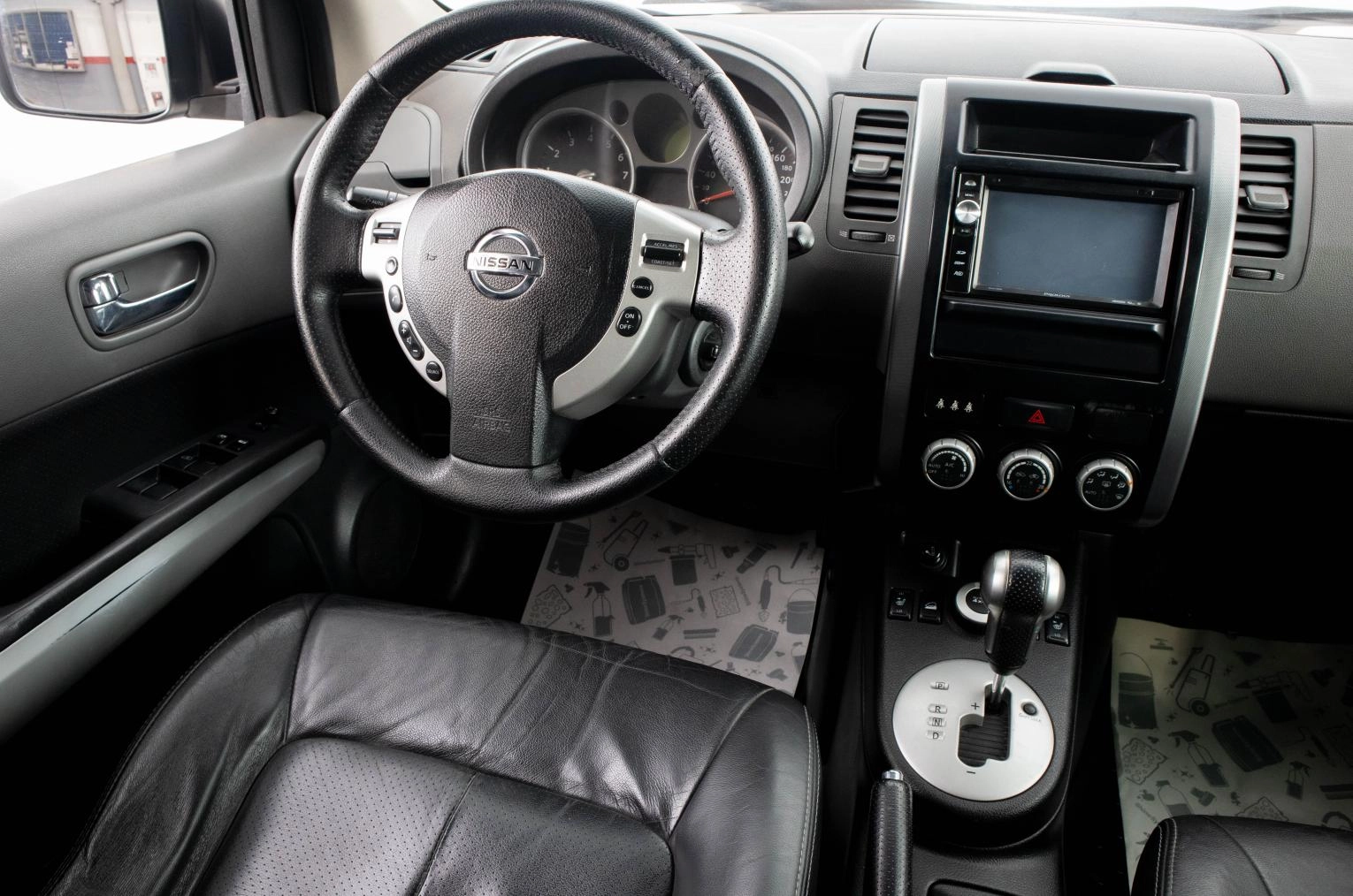 Nissan X-Trail 16 из 27