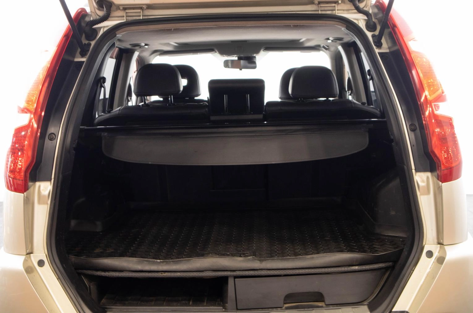 Nissan X-Trail 27 из 27