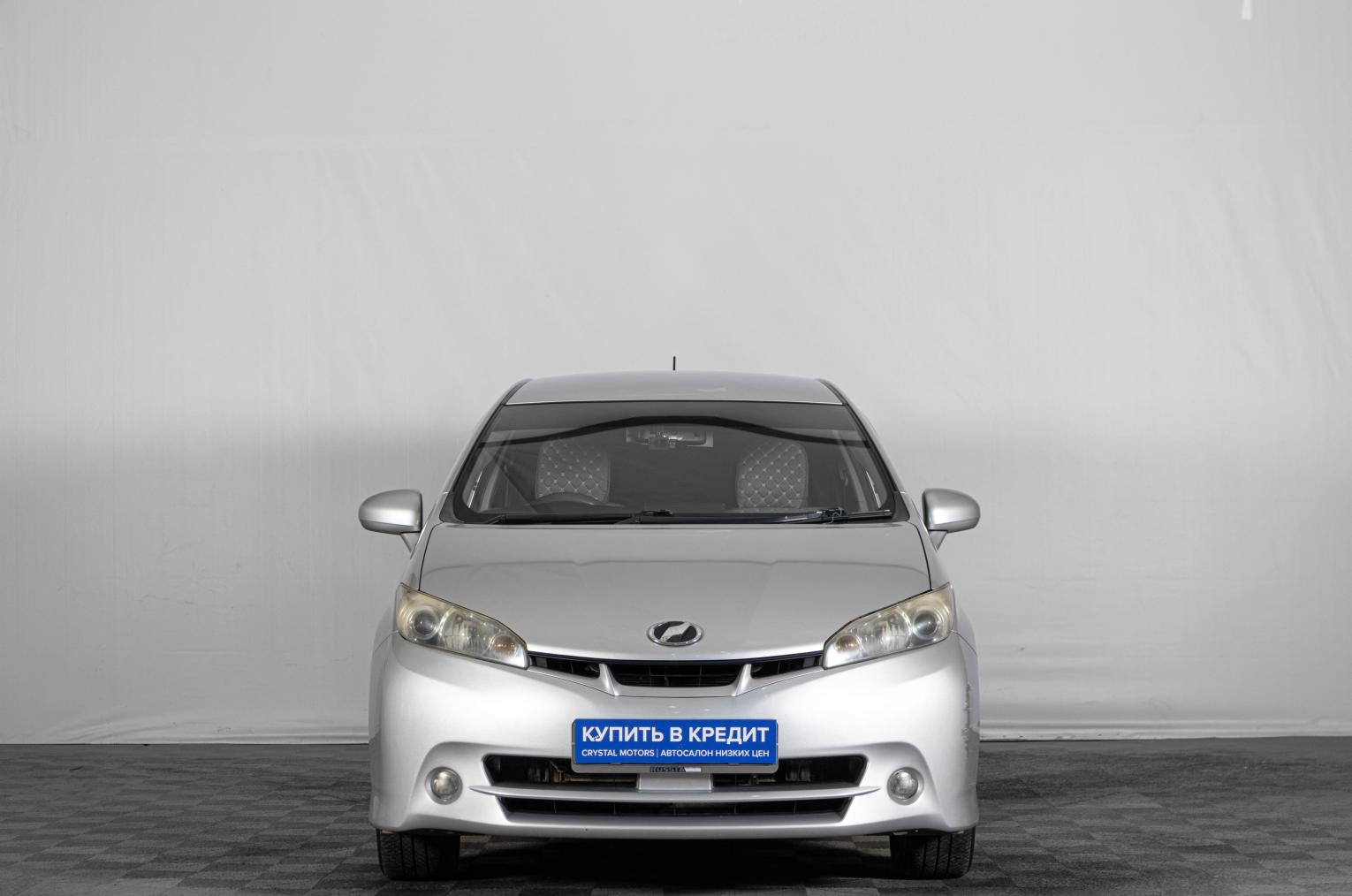 Toyota Wish 2 из 18