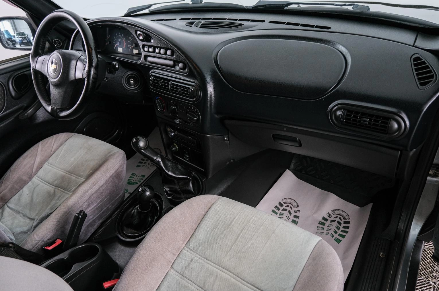 Chevrolet Niva 12 из 23