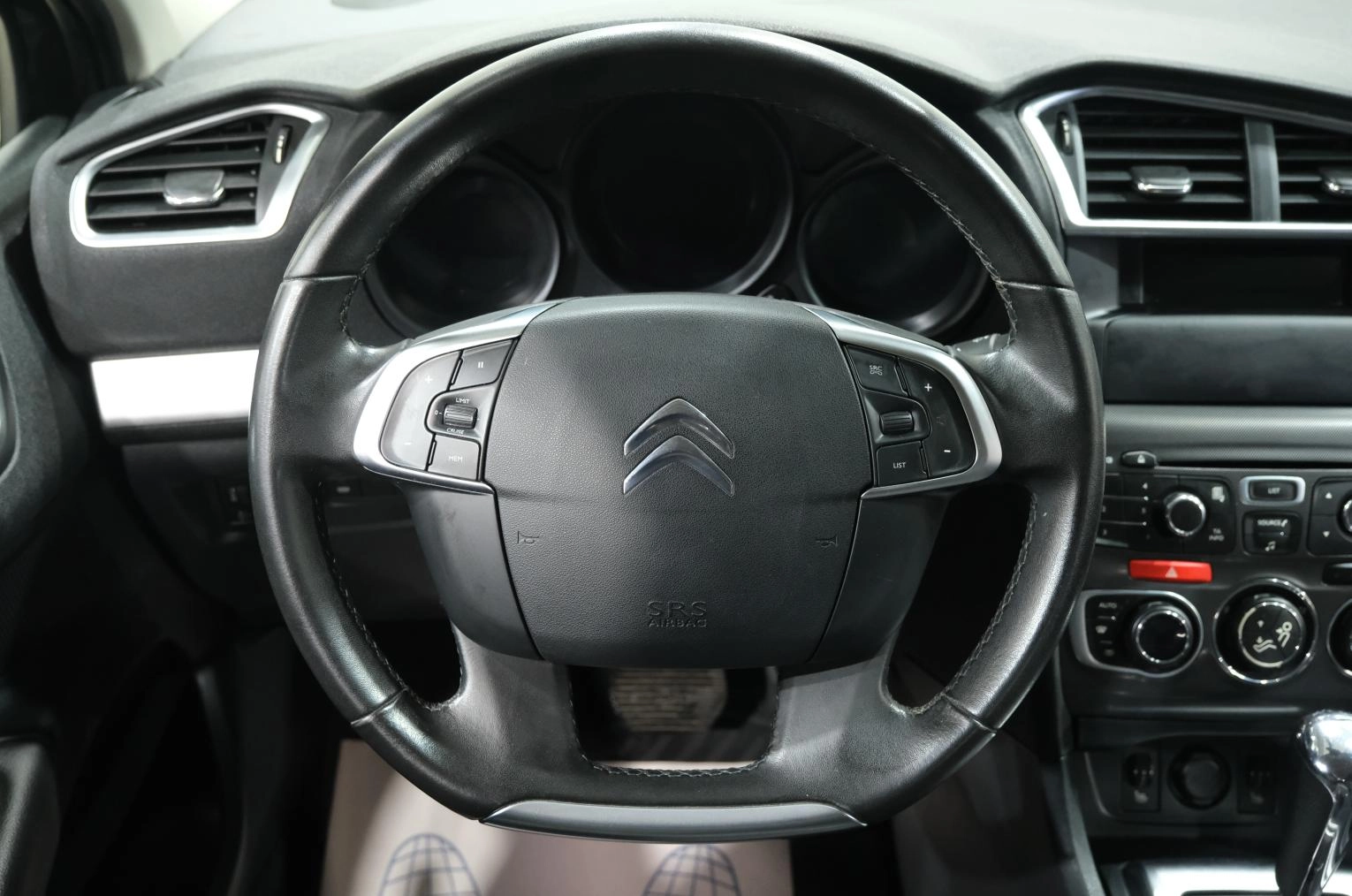Citroen C4 13 из 22