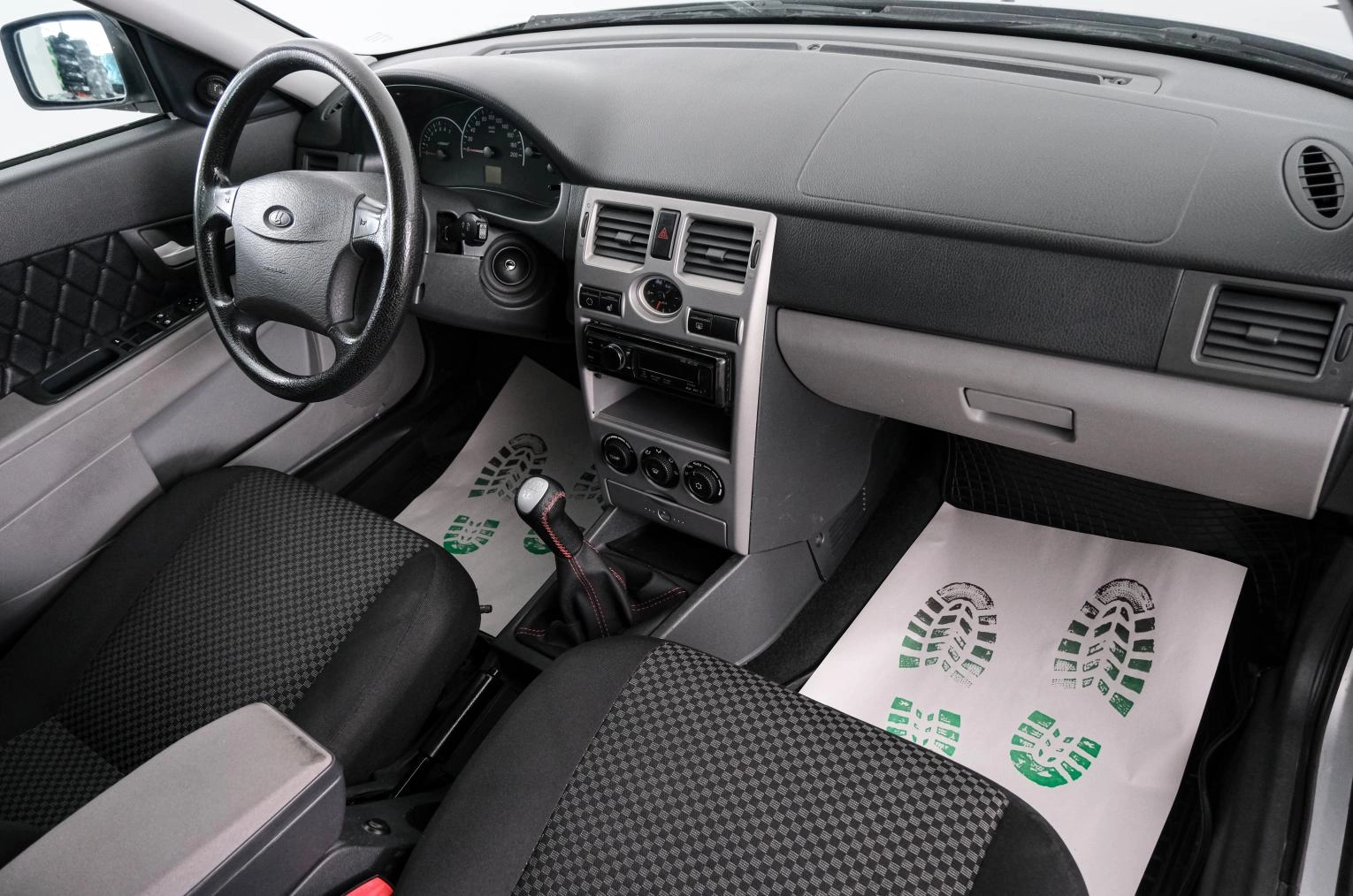 ВАЗ (LADA) Priora 12 из 22