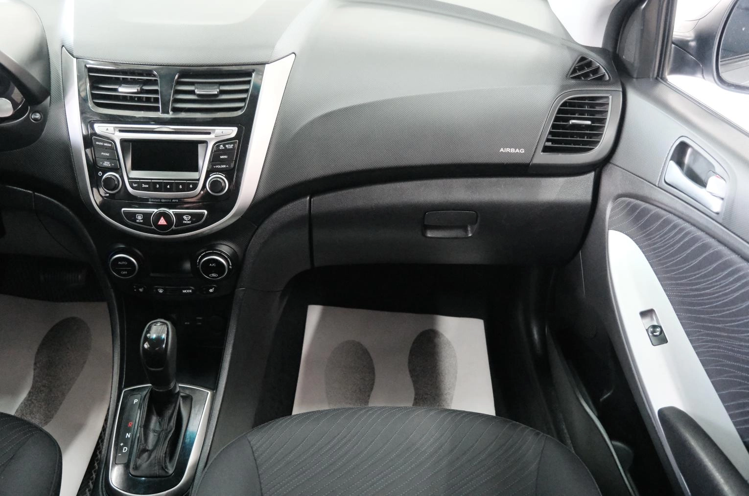 Hyundai Solaris 19 из 25