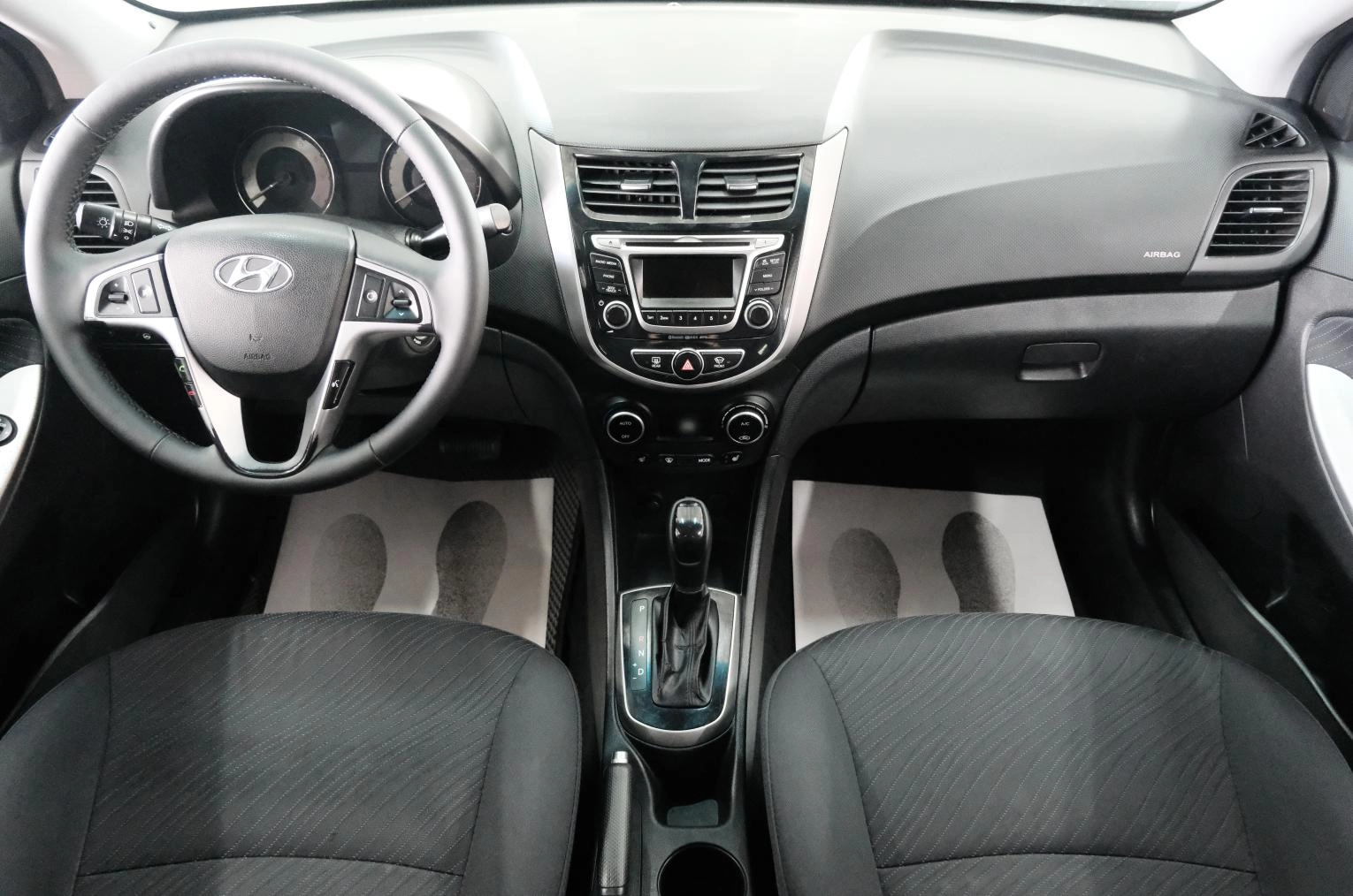 Hyundai Solaris 15 из 25