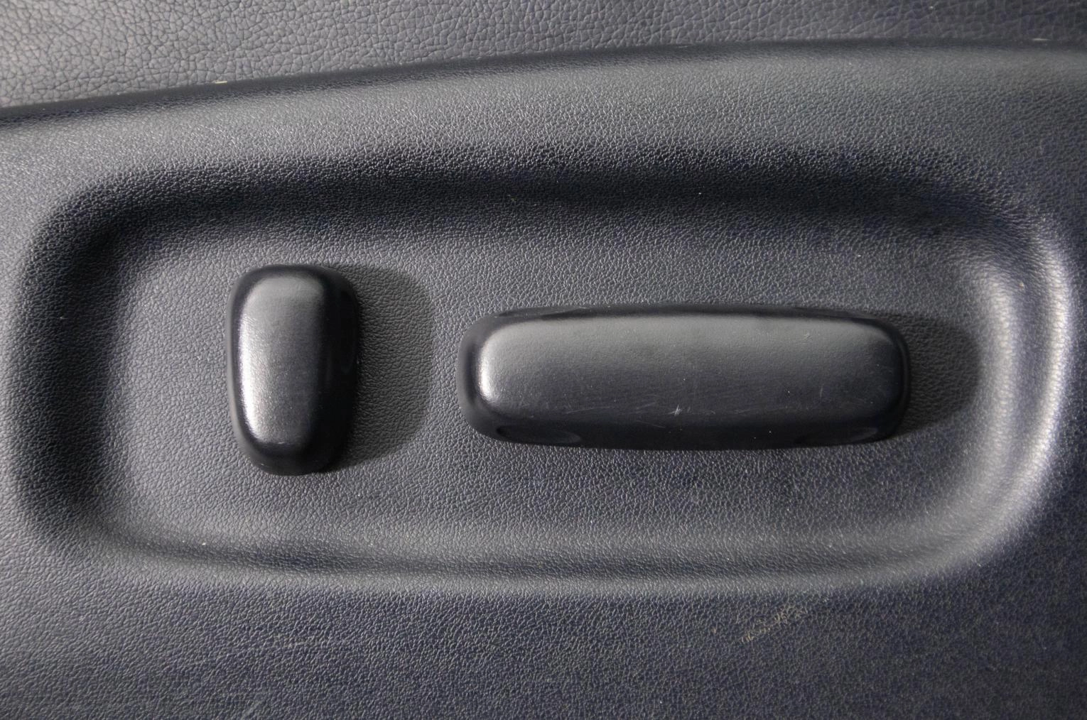 Toyota Highlander 16 из 30