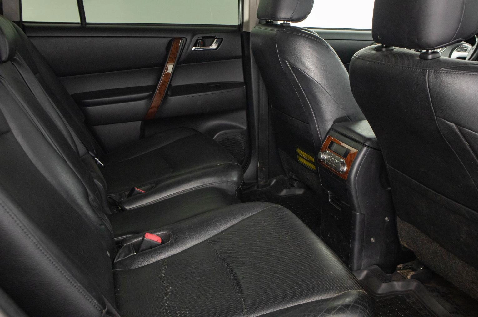 Toyota Highlander 14 из 30