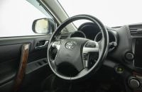 Toyota Highlander 17 из 30