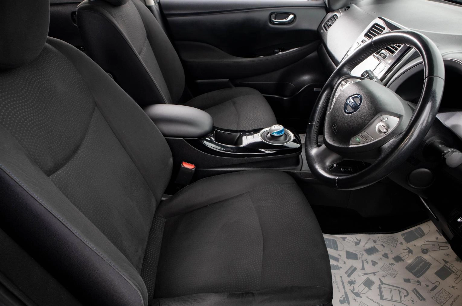 Nissan Leaf 12 из 30