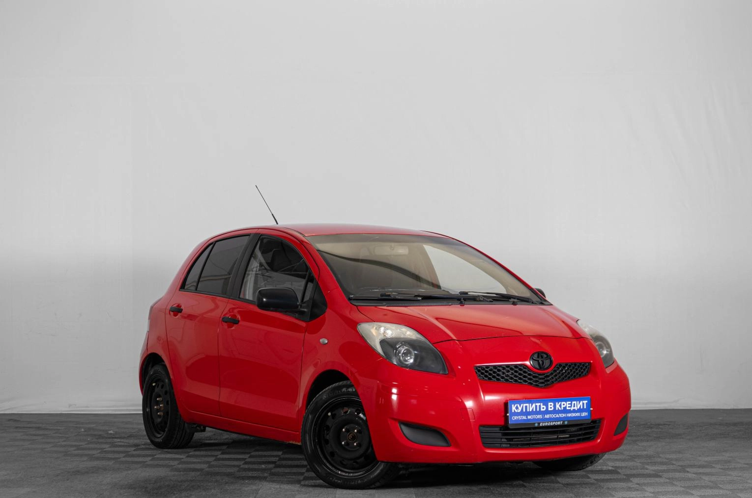 Toyota Yaris 1 из 18