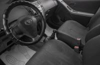 Toyota Yaris 8 из 18