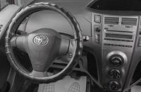 Toyota Yaris 15 из 18