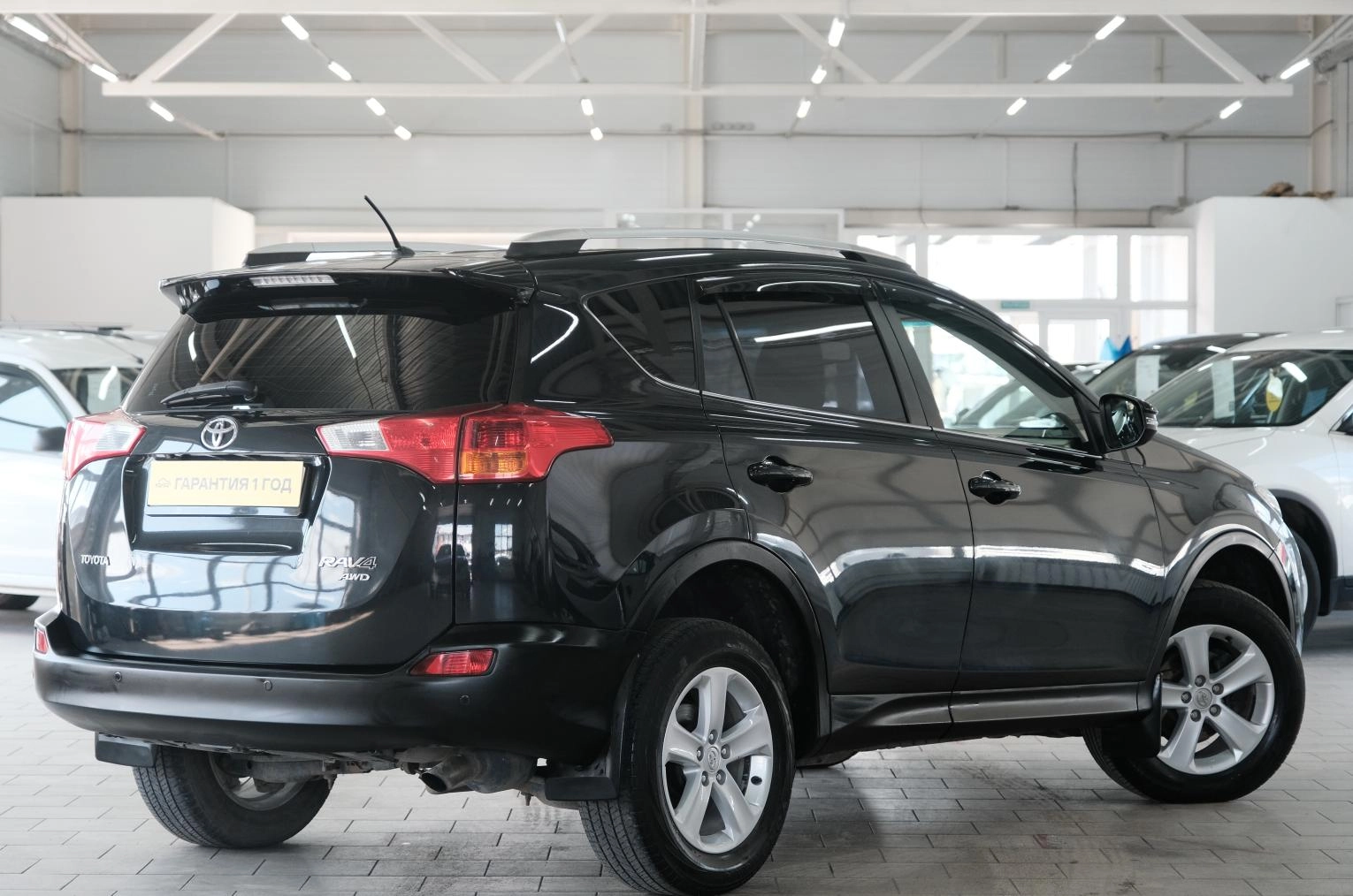 Toyota RAV4 6 из 26