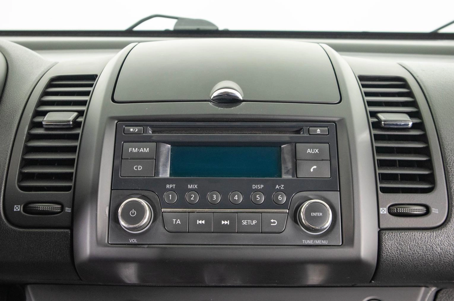 Nissan Note 17 из 23