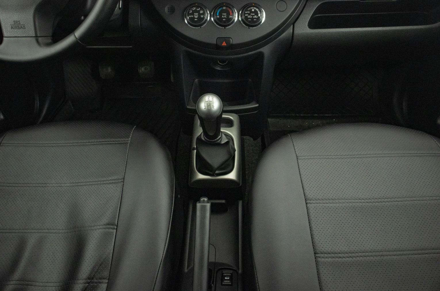 Nissan Note 21 из 23