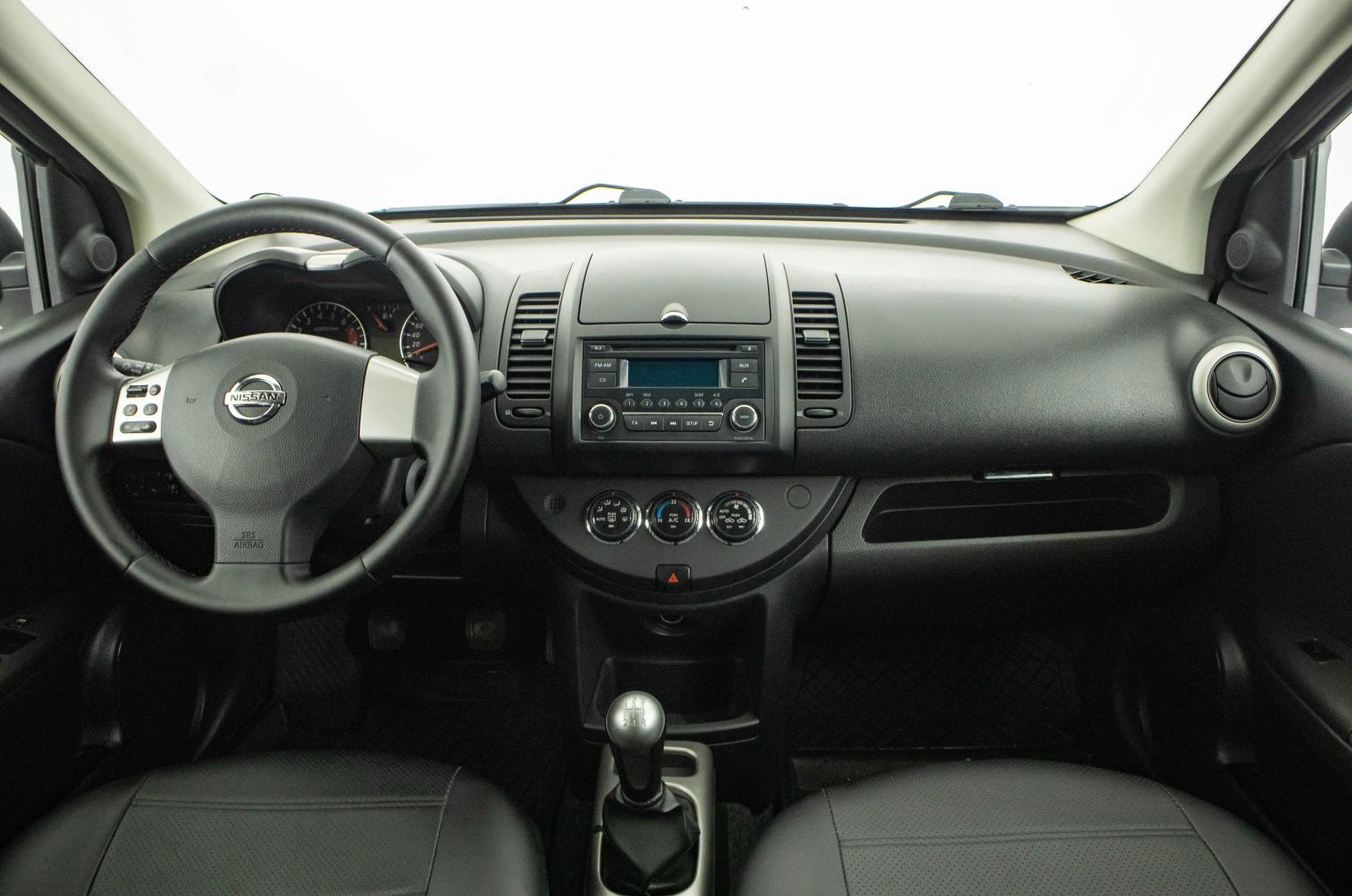 Nissan Note 13 из 23