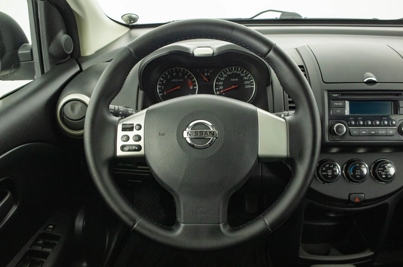 Nissan Note 15 из 23
