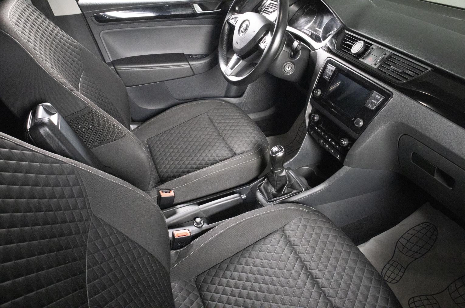 Skoda Rapid 9 из 19