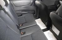 Toyota Sienta 15 из 19