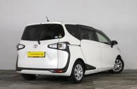 Toyota Sienta 4 из 19