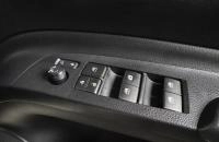 Toyota Sienta 7 из 19