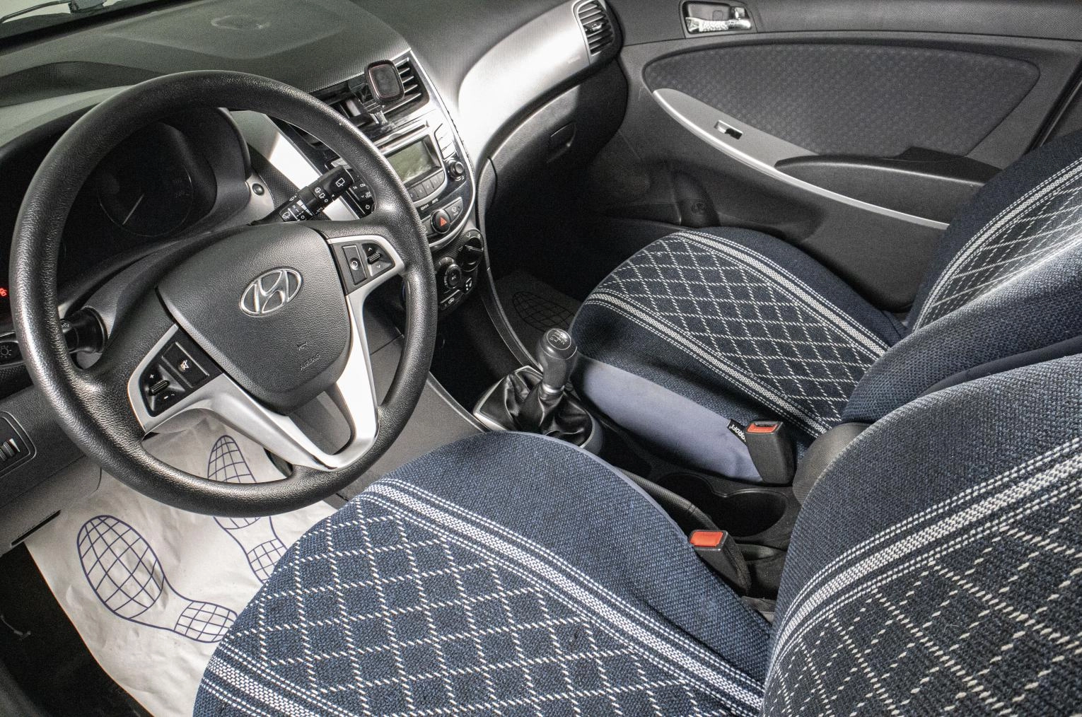 Hyundai Solaris 8 из 18