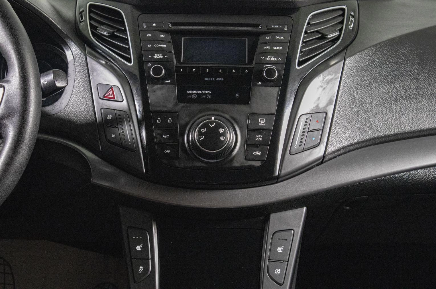 Hyundai i40 14 из 18