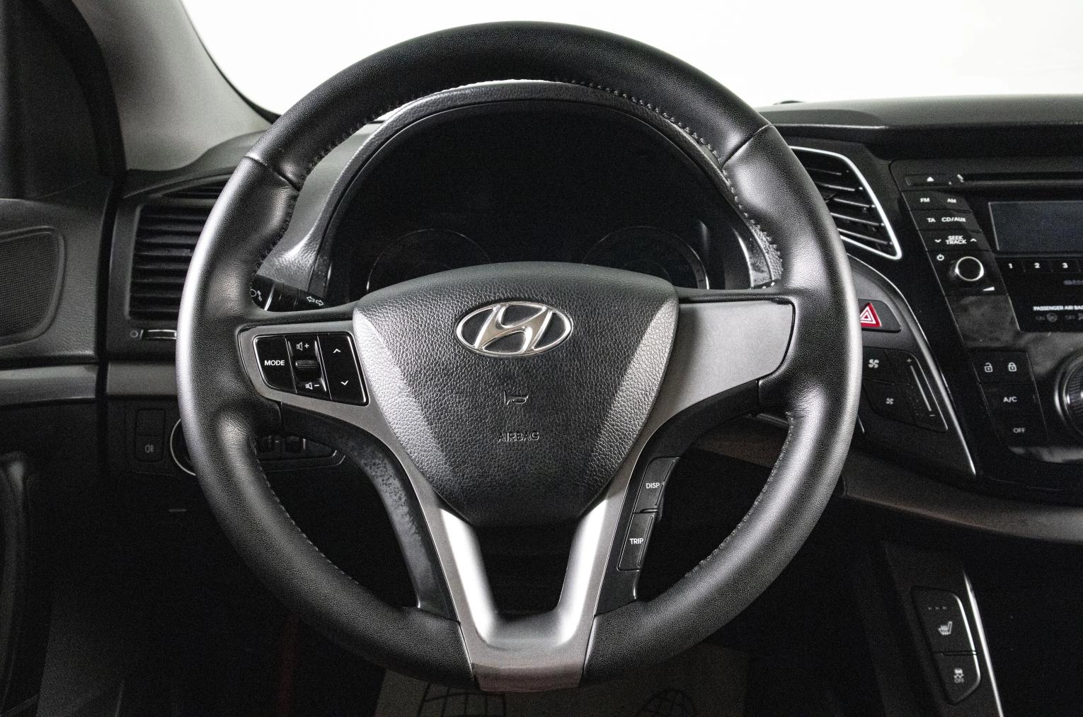 Hyundai i40 10 из 18