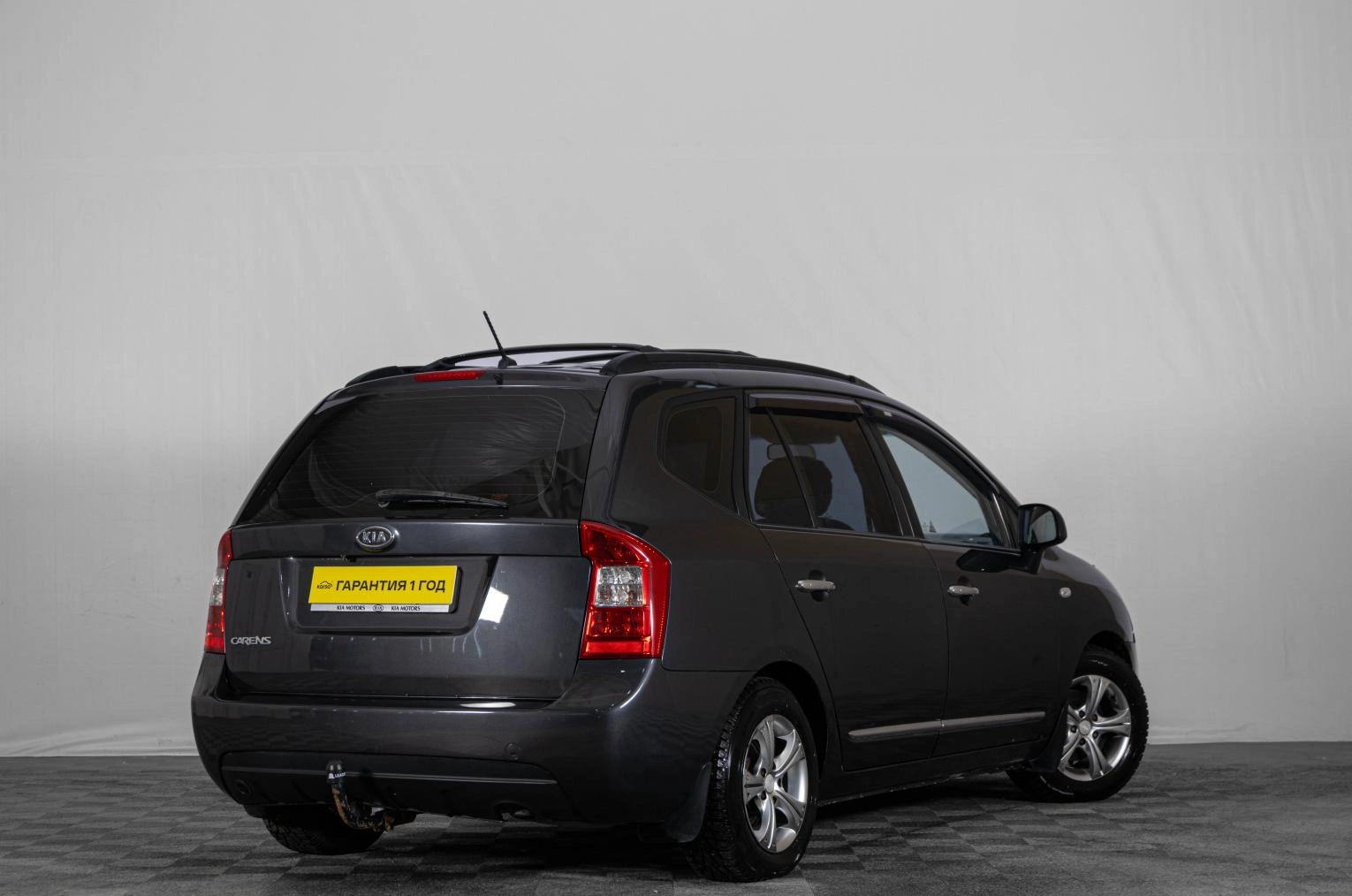 KIA Carens 4 из 17