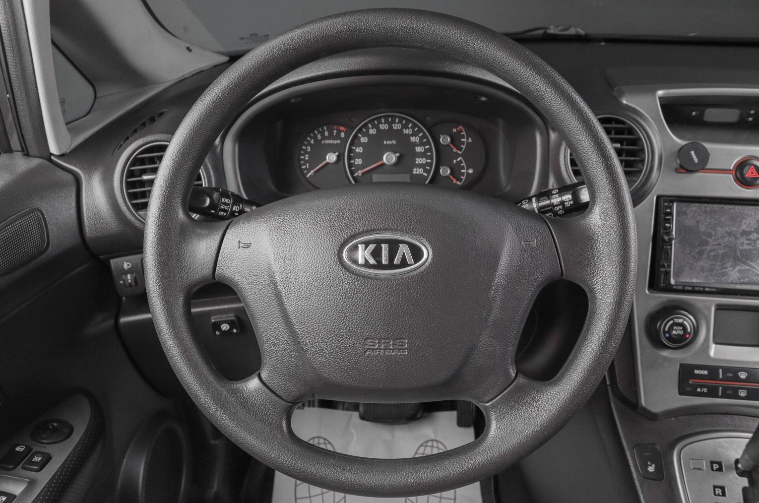 KIA Carens 10 из 17